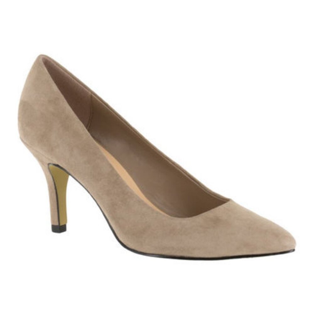 **SALE** Bella Vita Define Women's Suede Pump Almond 11 M--NEW--2889